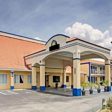 Zen Living Suites Extended Stay - Jacksonville - University Blvd Bagian luar foto